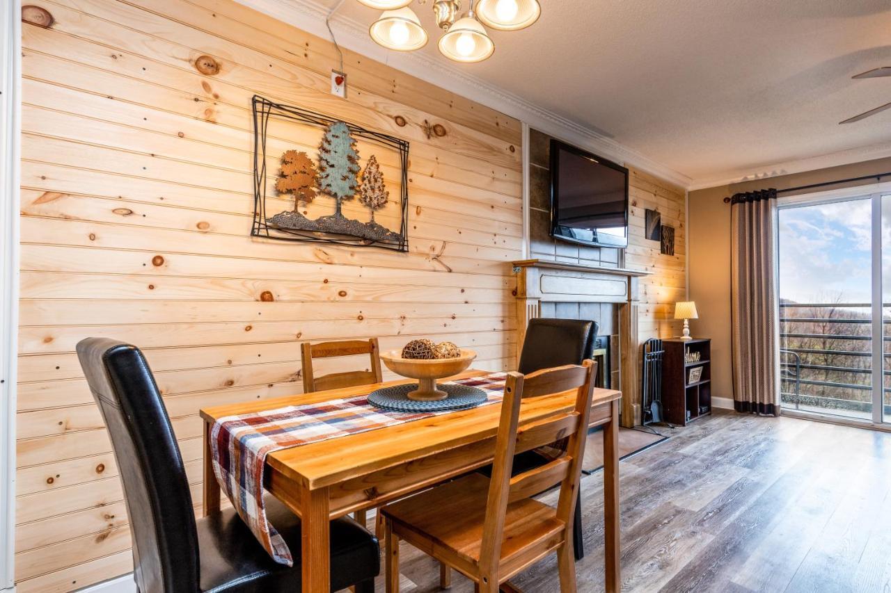 Sky High Views!!-Peak Mountaintop-Outdoor Pool-Close To Downtown-Private Balcony-Wifi-Cable Гетлинбург Екстериор снимка